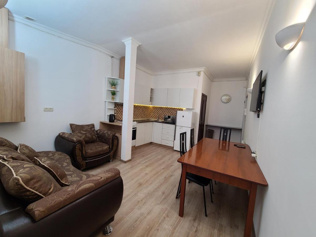 Apartmán Flat With Balcony On Cascade Jerevan Exteriér fotografie